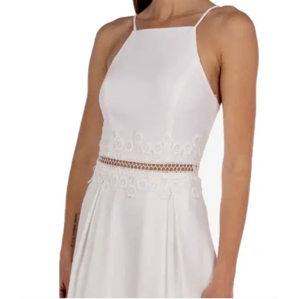 B. Darlin Junior High-Neck Lace Inset Spaghetti Strap White Cocktail Dress 9/10